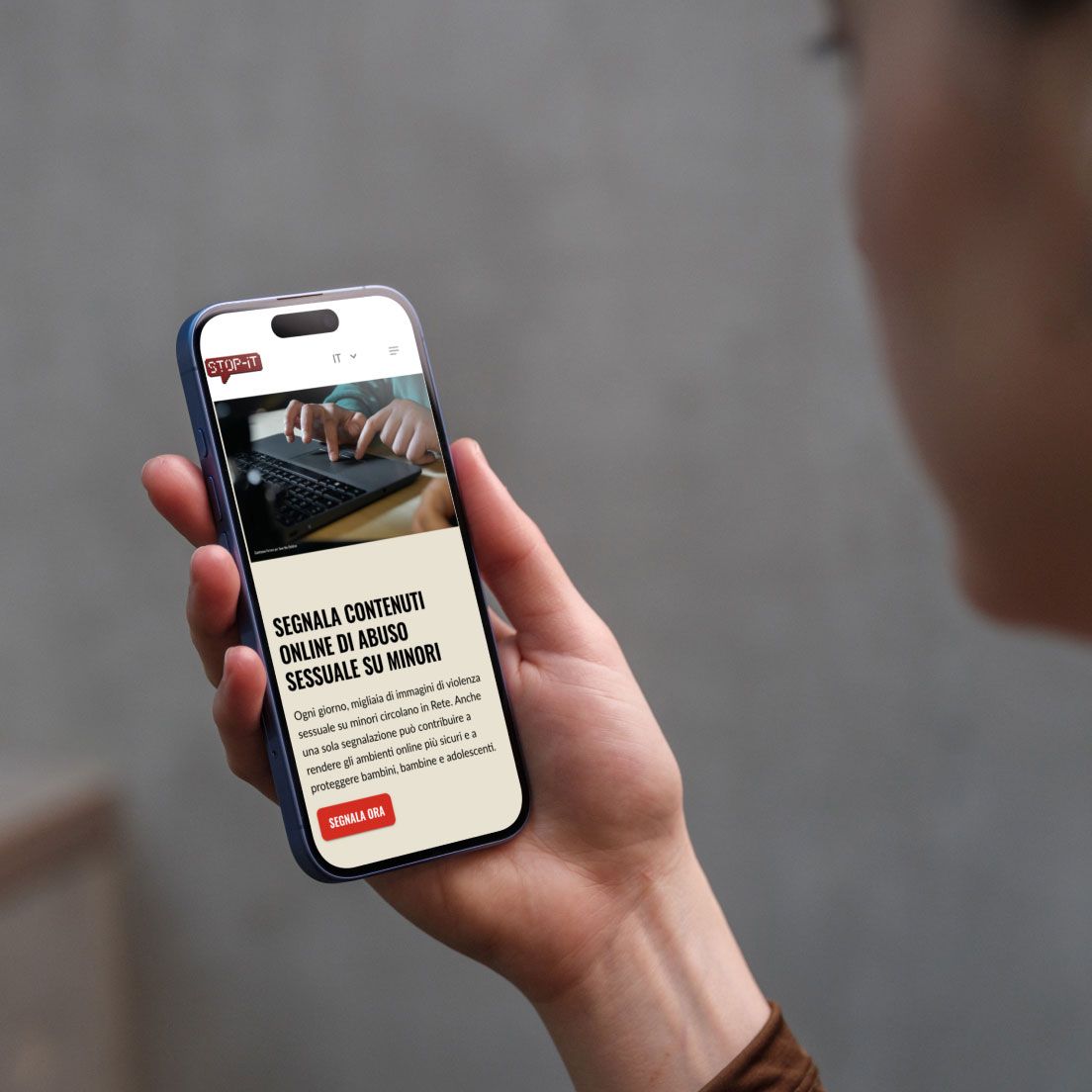 Schermata mobile dell'homepage del sito stop-it